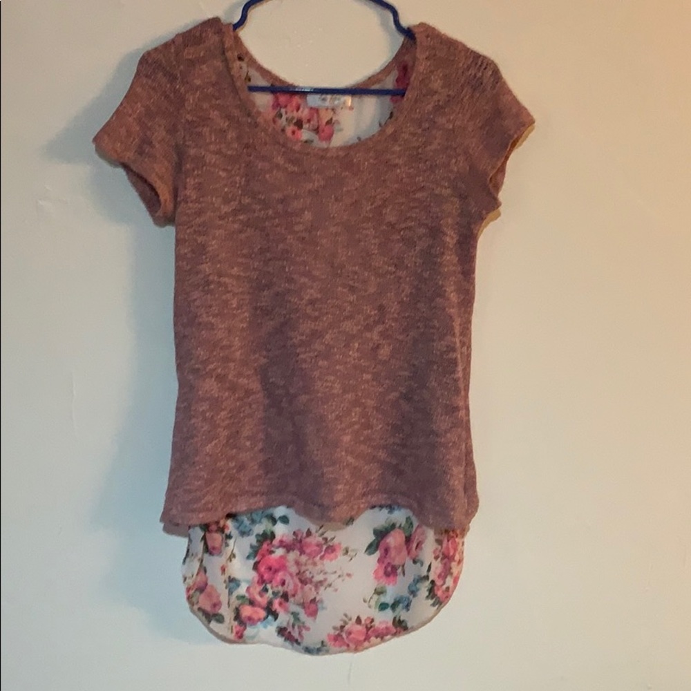 Women’s maternity blouse